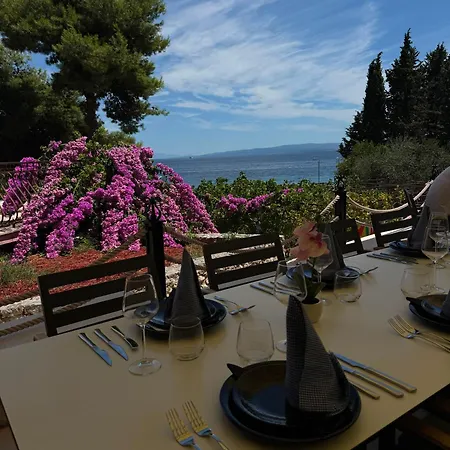 Otel Restaurant Aequum Seafood House *